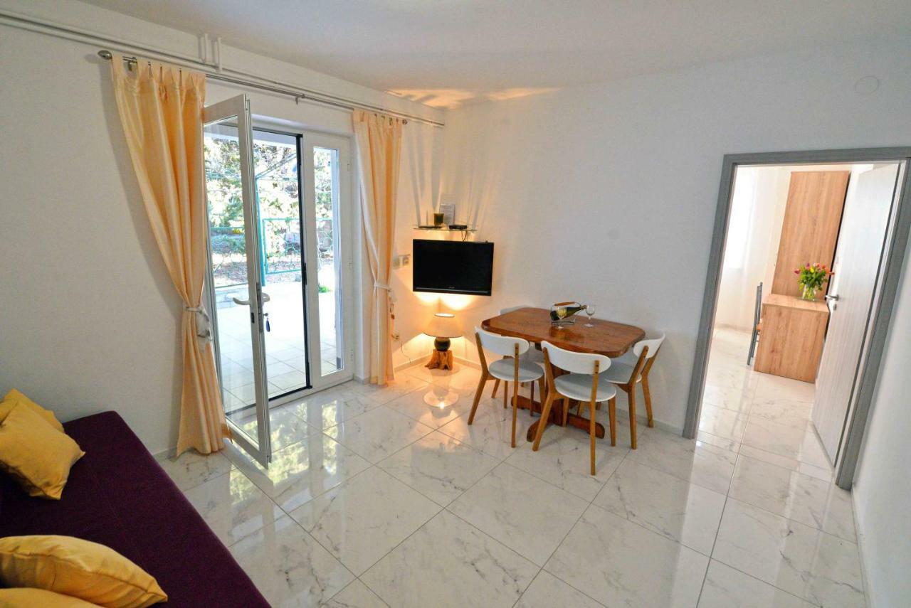 Apartmani Dora Муртер Екстериор снимка