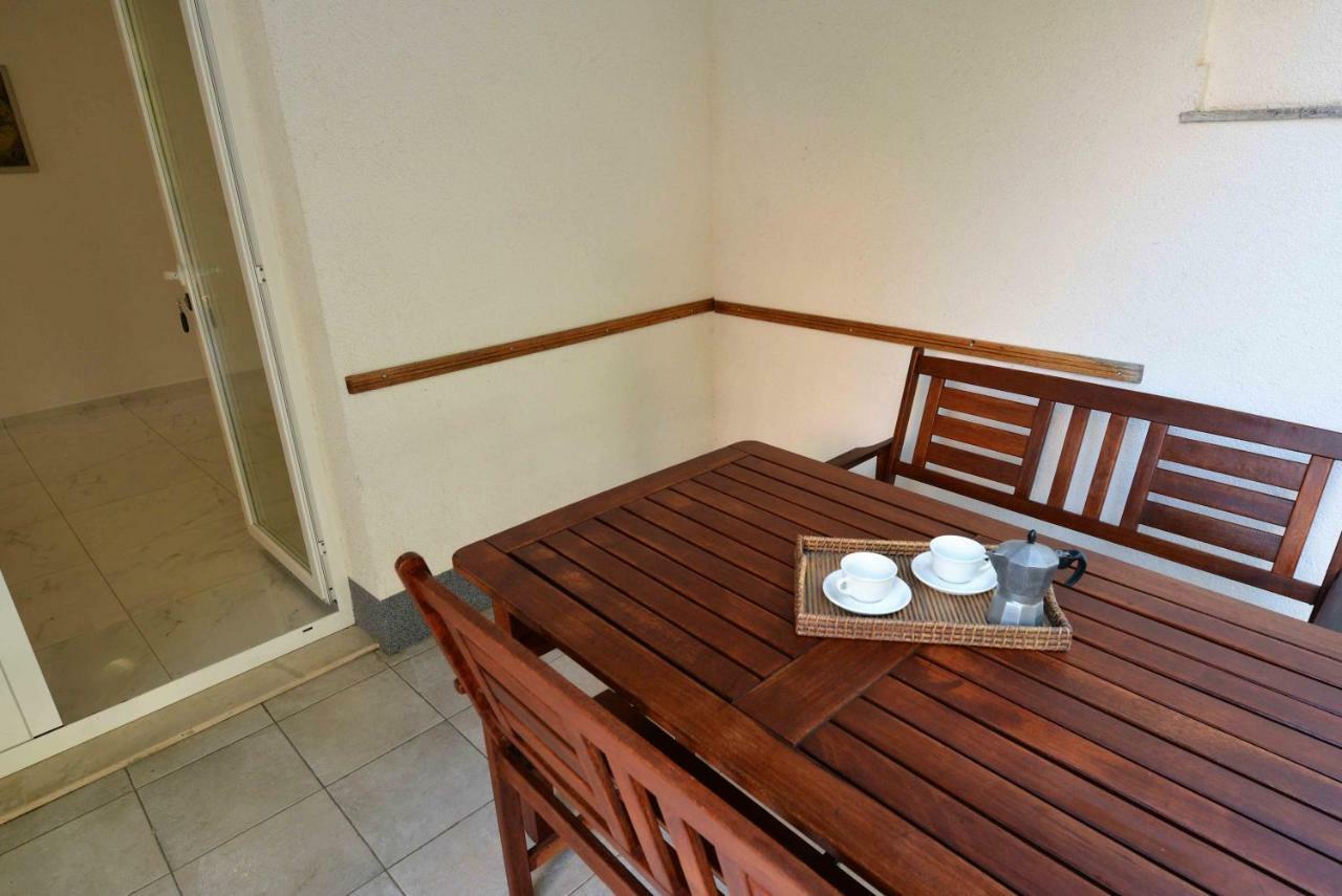 Apartmani Dora Муртер Екстериор снимка