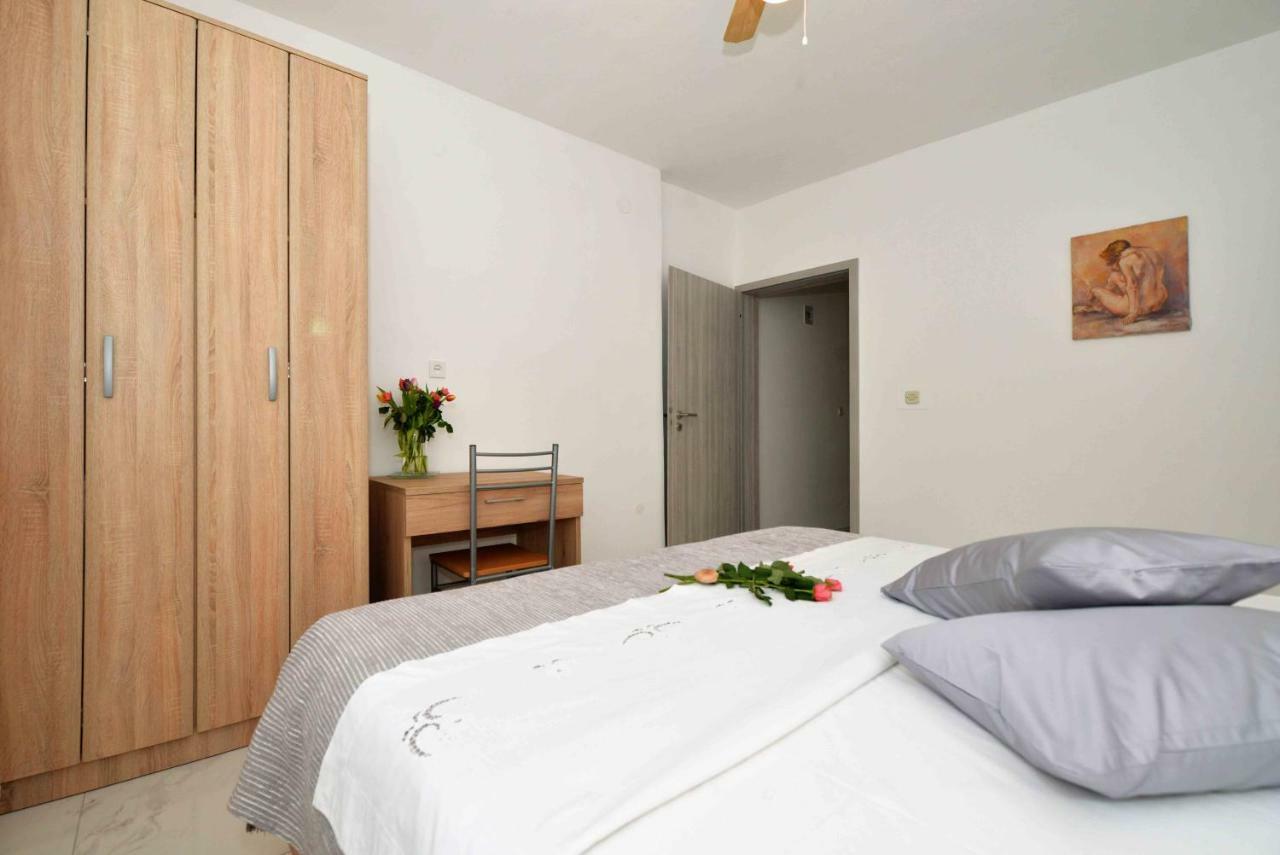 Apartmani Dora Муртер Екстериор снимка