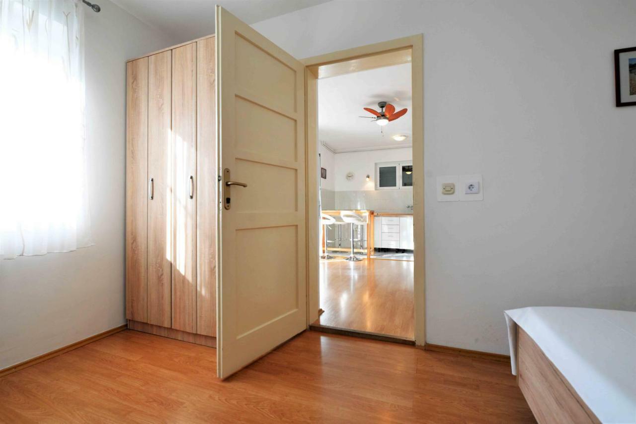Apartmani Dora Муртер Екстериор снимка