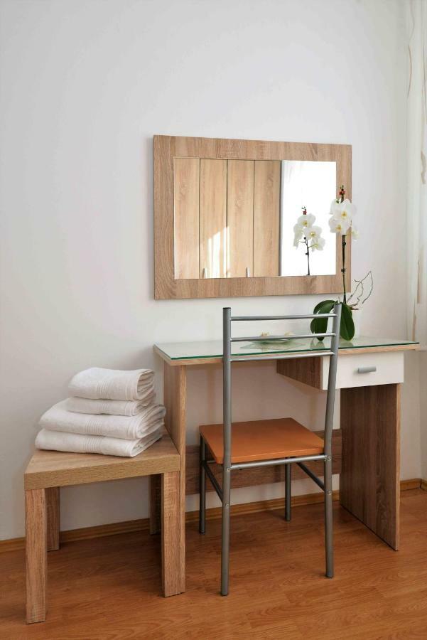 Apartmani Dora Муртер Екстериор снимка